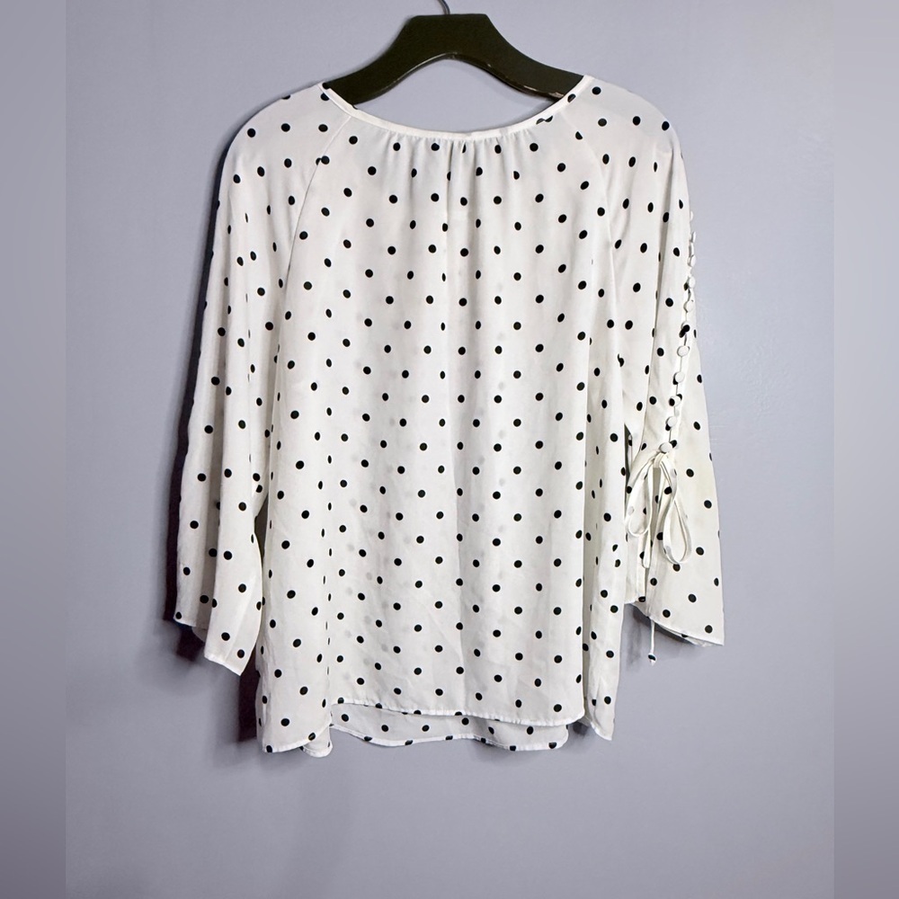 #5) Zac & Rachel White Blouse with Black Polka Dots & Button detail sleeve - Picture 2 of 6